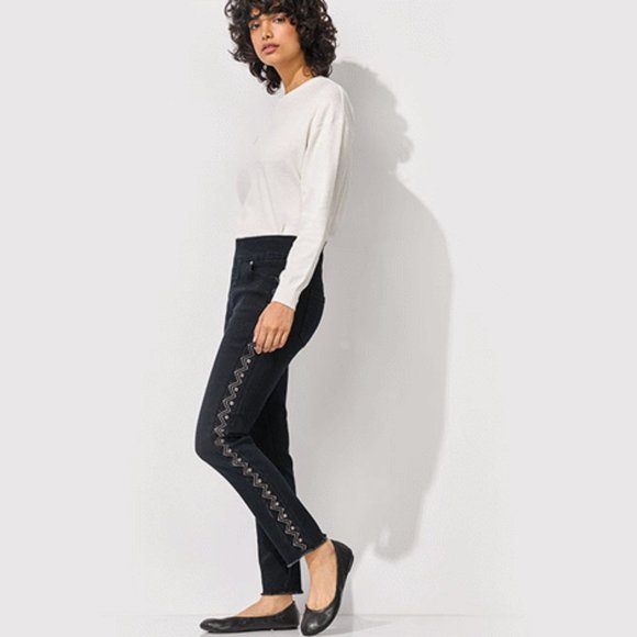 Side Detail Black Jeans - Picture 2 of 3